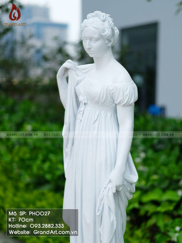 Tượng Caroline Amalie bằng composite cao 70cm được sử dụng chất liệu chuẩn chất lượng