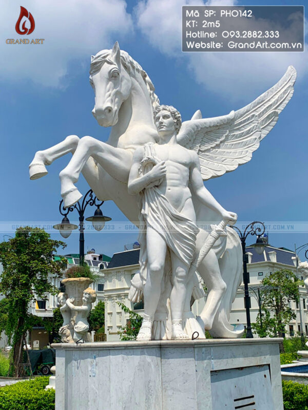 tượng Perseus và ngựa Pegasus cao 2m5