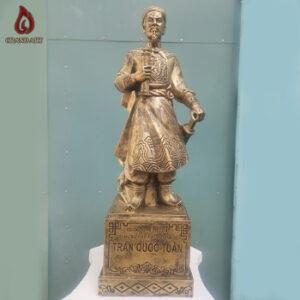 tuong tran hung dao bang composite mau dong gia co cao 48cm 1