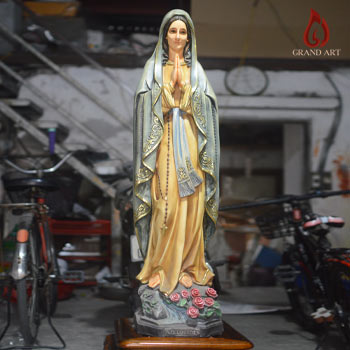 tuong-duc-me-lo-duc-bang-composite-cao-1m-ve-mau-gia-co Tượng Đức Mẹ Lộ Đức bằng composite vẽ màu giả cổ cao 1m