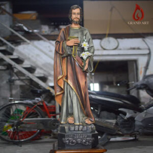 Tượng Thánh Giuse Cầm Hoa Huệ Bằng Composite Cao 100Cm Vẽ Giả Cổ