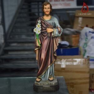 Tượng Thánh Giuse Cầm Hoa Huệ Bằng Composite Cao 80Cm Vẽ Giả Cổ
